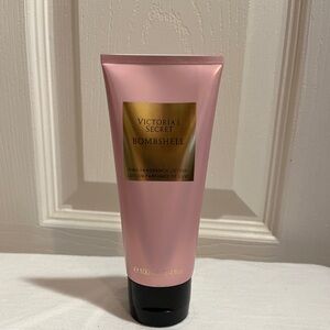Victoria’s Secret Bombshell Fragrance Lotion 3.4 oz Pink New